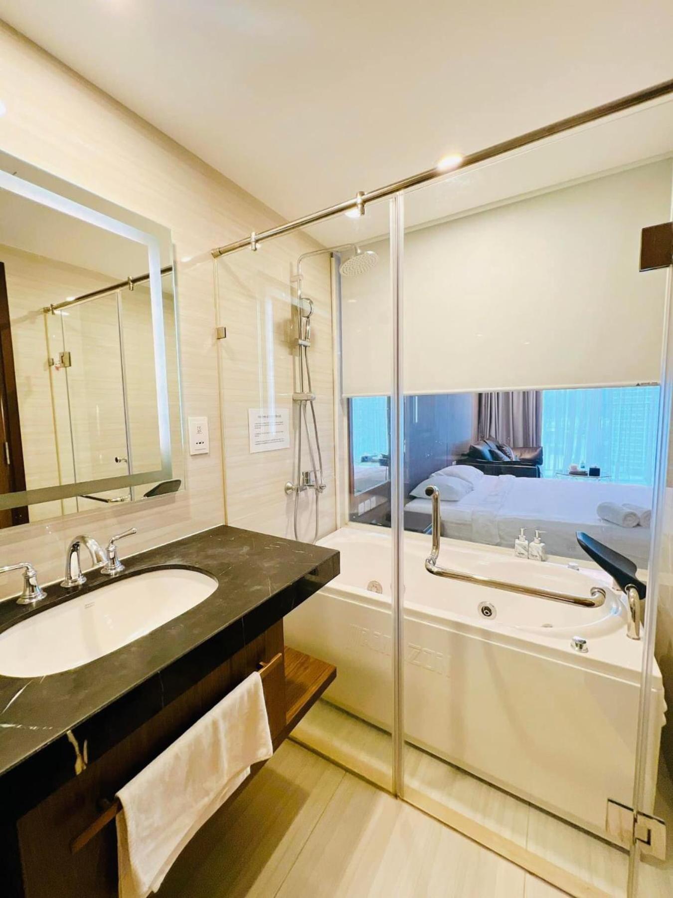 Panorama Apartment Sunset Nha Trang City Buitenkant foto