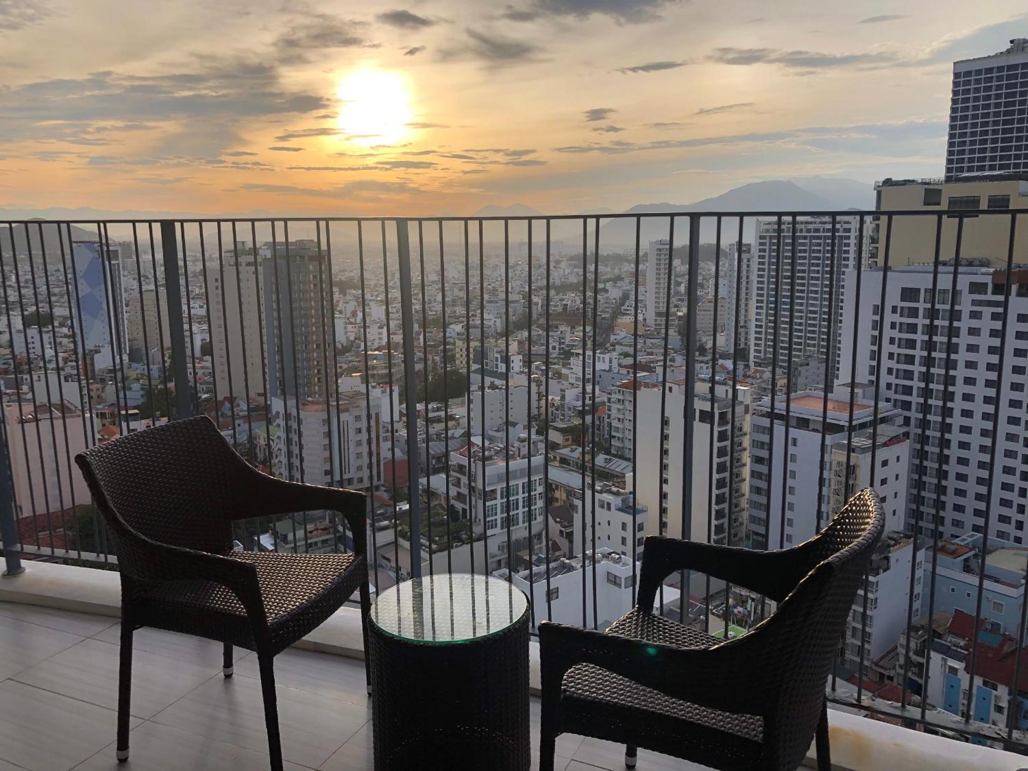Panorama Apartment Sunset Nha Trang City Buitenkant foto