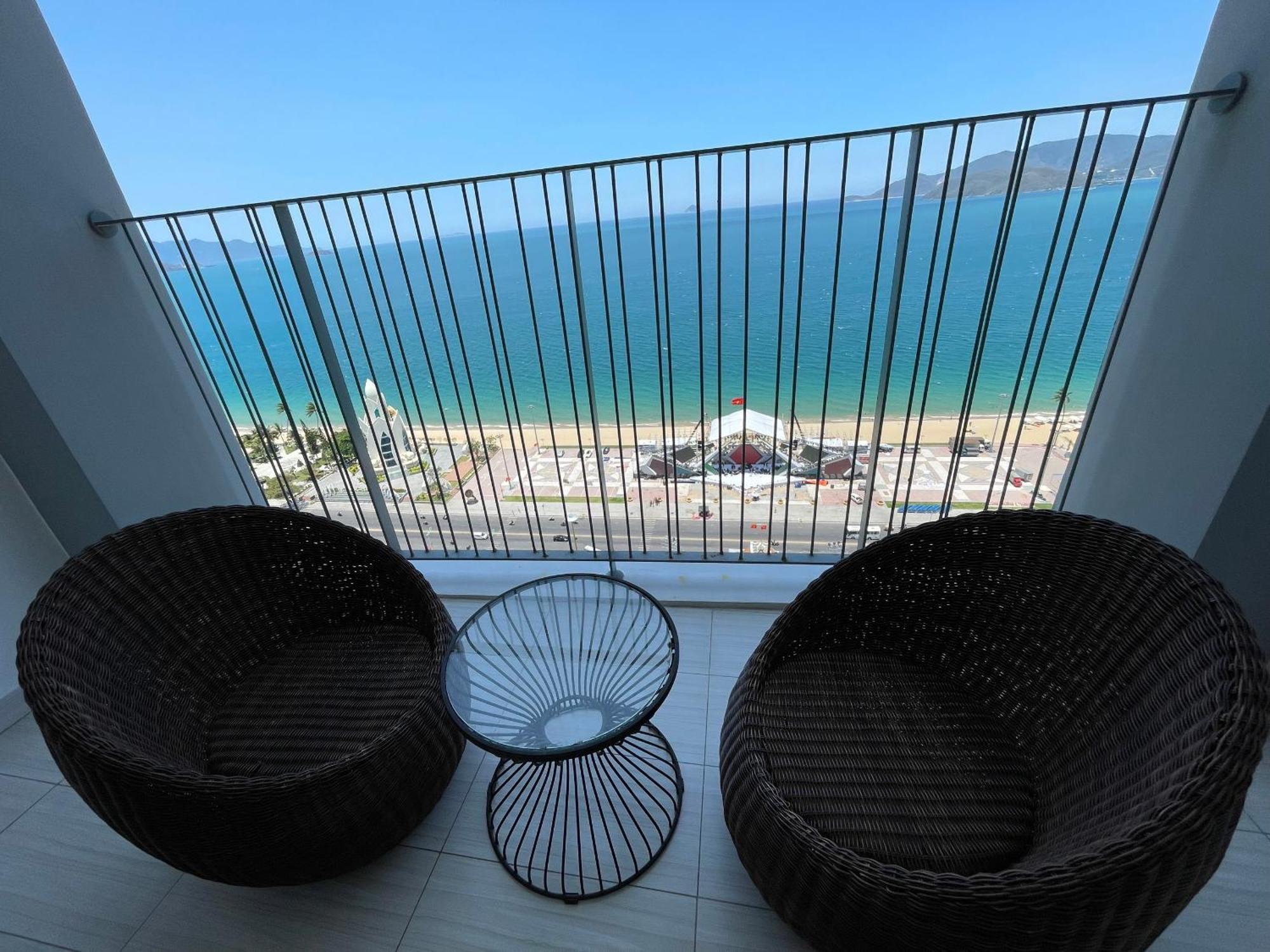 Panorama Apartment Sunset Nha Trang City Buitenkant foto